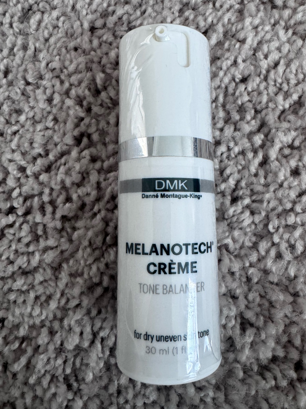 Michael Kors Melanotech Crème Tone Balancer - White